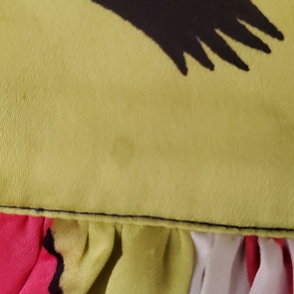 Forever 21 brand floral flowers skirt. - Picture 7 of 7